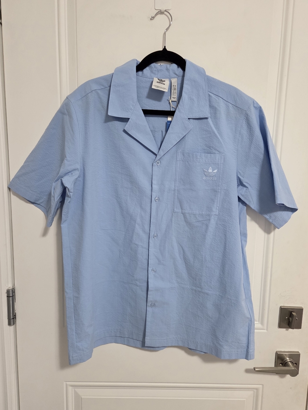NWT - Adidas Men's Short Sleeve Seersucker Shirt - Size M